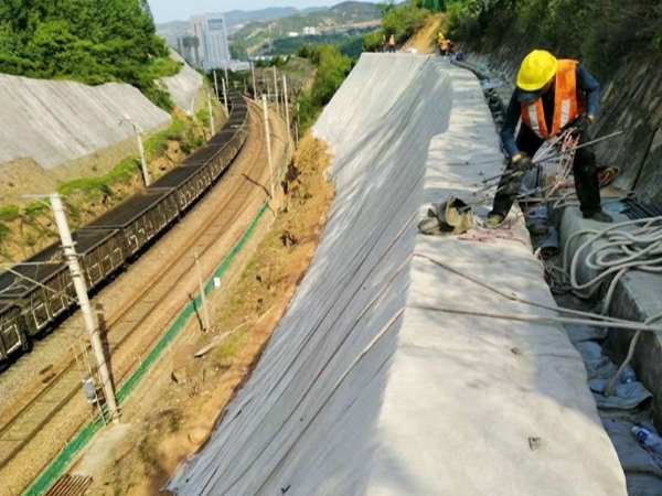 你知道水泥谈该如何进行施工吗？
