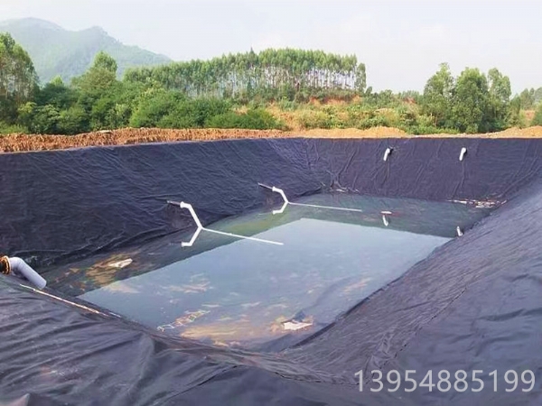 HDPE土工膜，养殖业氧化塘防渗项目如何选材料及施工